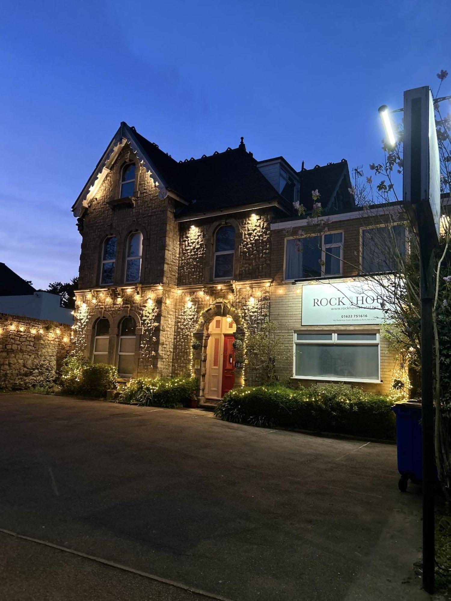 Rock House Bed And Breakfast เมดสโตน ภายนอก รูปภาพ