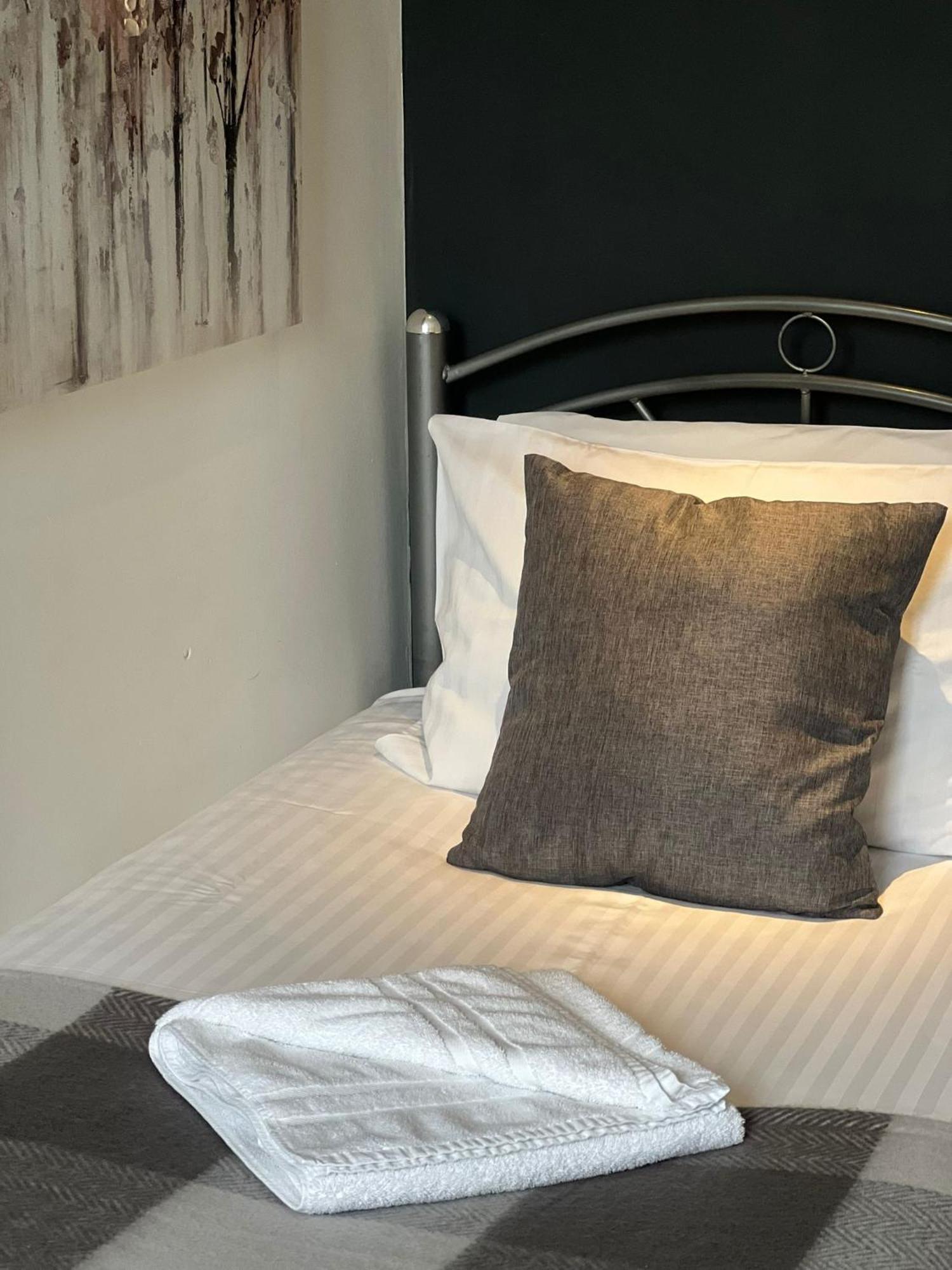 Rock House Bed And Breakfast เมดสโตน ห้อง รูปภาพ